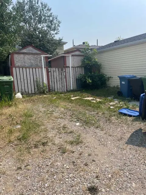 3315 56 Street NE photo 24