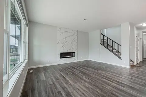 83 Red Sky Gardens NE photo 13