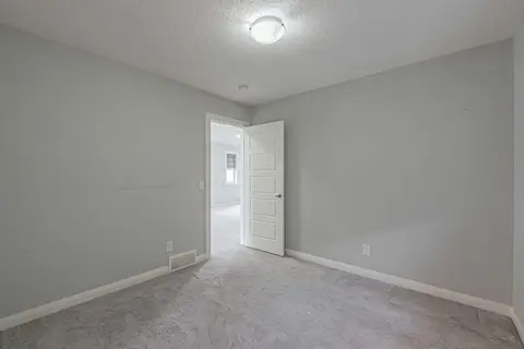 83 Red Sky Gardens NE photo 19