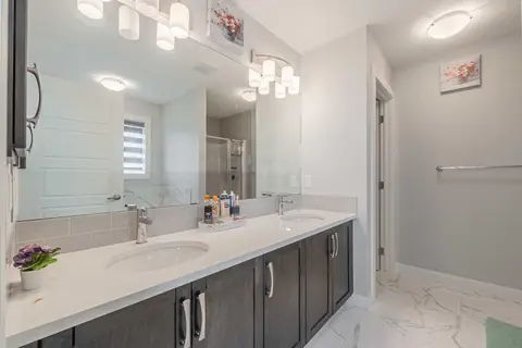 83 Red Sky Gardens NE photo 22