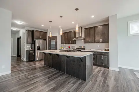 83 Red Sky Gardens NE photo 9
