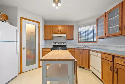 92 Del Ray Close NE photo 11