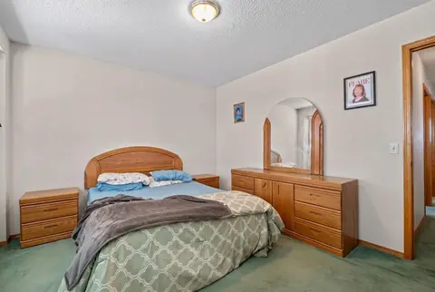 92 Del Ray Close NE photo 13