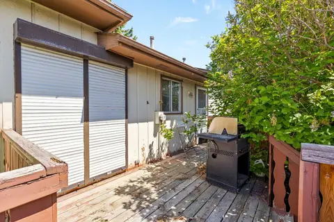 4739 Rundlewood Road NE photo 3