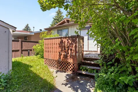 4739 Rundlewood Road NE photo 4