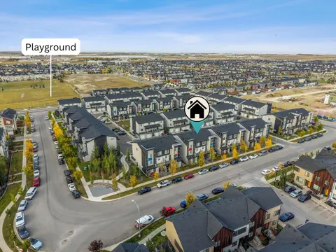 202, 135 Redstone Walk NE photo 19