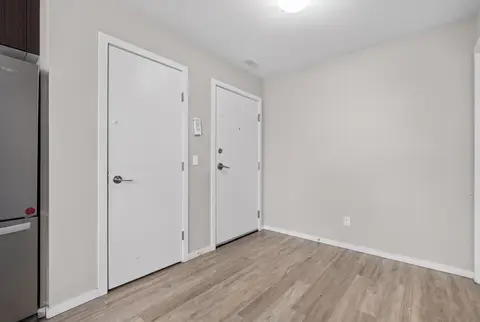 202, 135 Redstone Walk NE photo 3