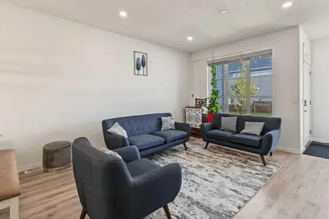 16 Howse Crescent NE photo 6