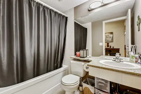 7714 - 7716 Bowness Road NW photo 11