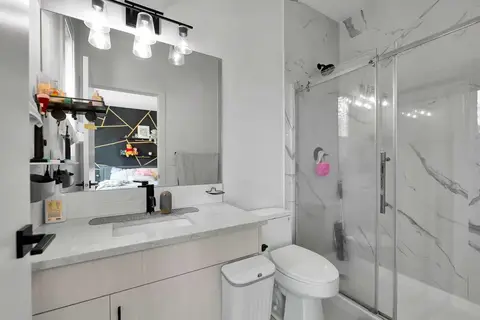 2106 6 Street NW photo 16