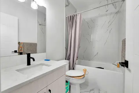 2106 6 Street NW photo 23