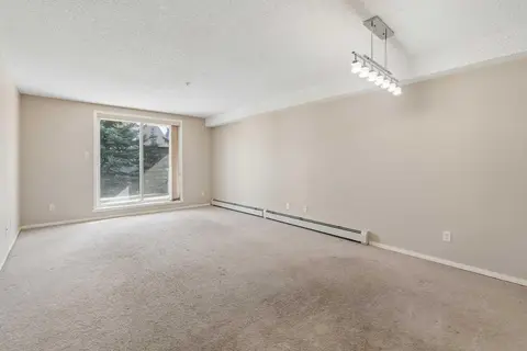 2117, 2371 Eversyde Avenue SW photo 4