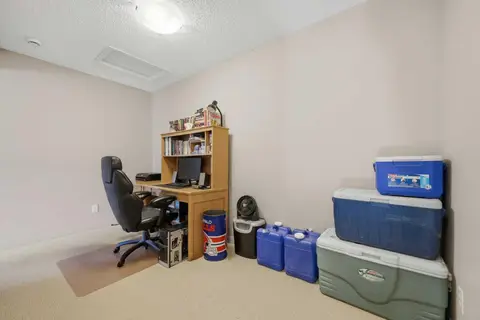 18 Auburn Bay Common SE photo 11