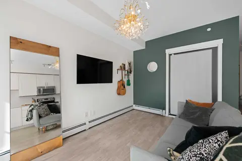 1407, 215 Legacy Boulevard SE photo 11