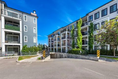 1407, 215 Legacy Boulevard SE photo 3