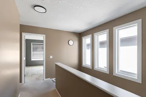23 Saddlecrest Way NE photo 16